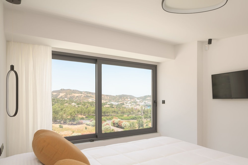 Luxurious Villa Dias With Tennis Court by Estia