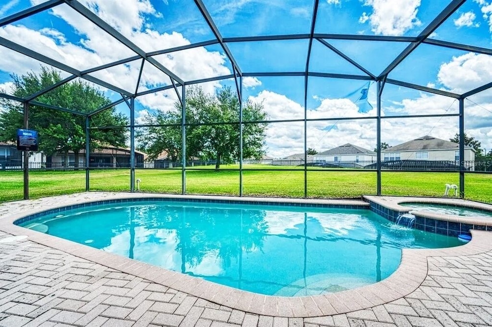 Ohana Haven 5 Bedroom Home