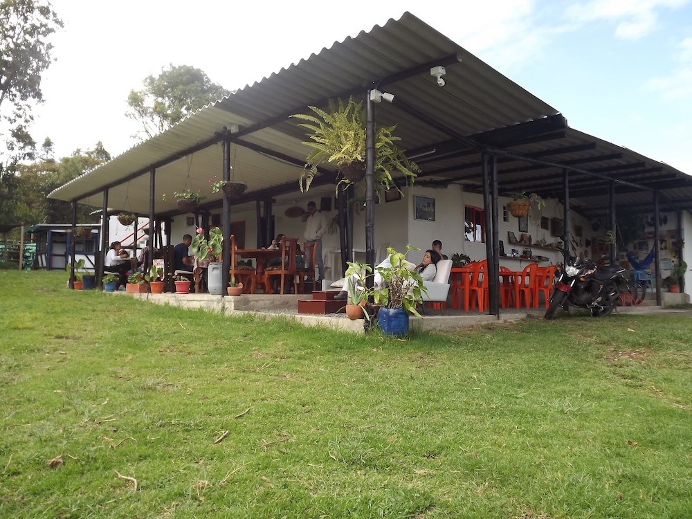 Hostal El Zorzal