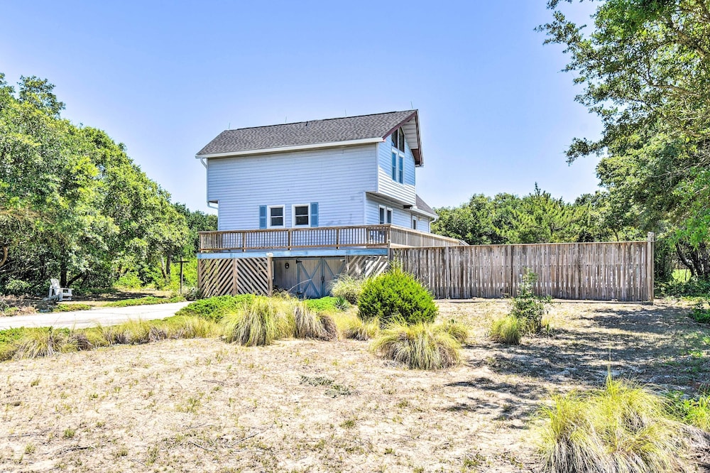 Kitty Hawk Coastal Escape w/ Updated Interior! in Kitty Hawk, US