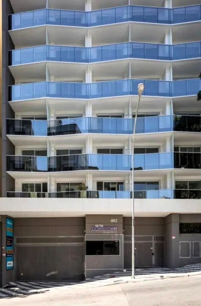 Moderno com AC piscina e academia