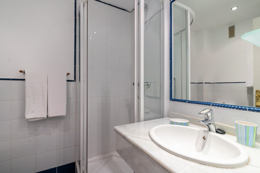 Apartment in Elviria Near Marbella Beach