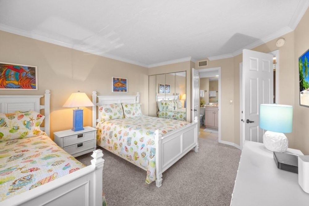 Pointe Santo B32 2 Bedroom Condo