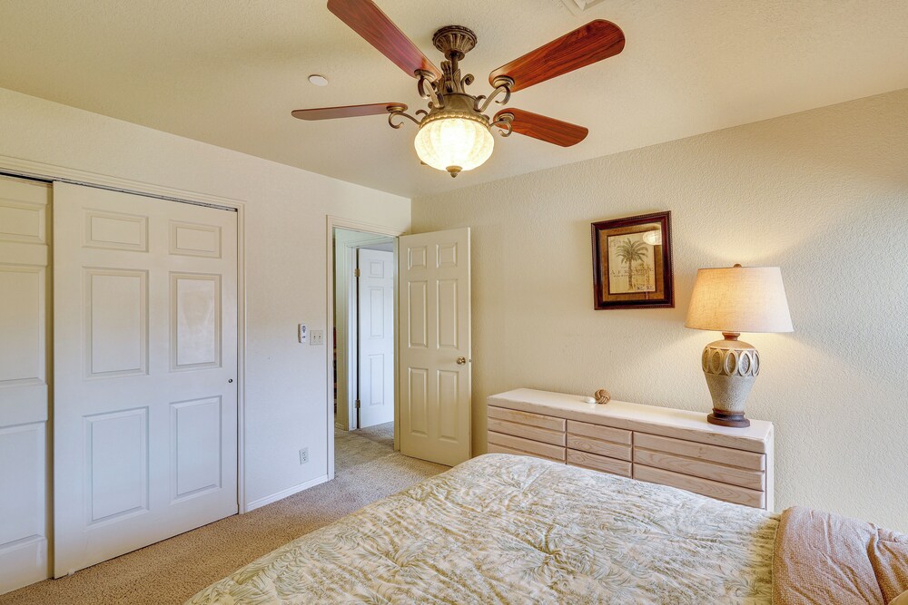 Island Condo w/ Pool Access in Lake Havasu City!