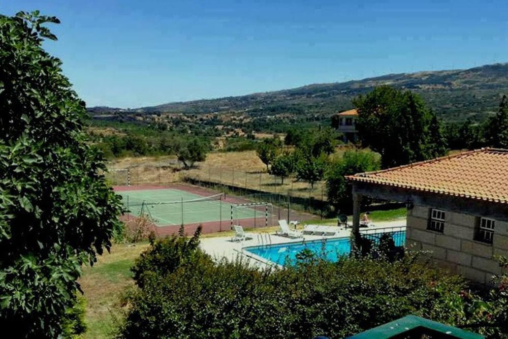19th Centry Farmhouse Getaway - Sleep 12-14 W/pool view 5