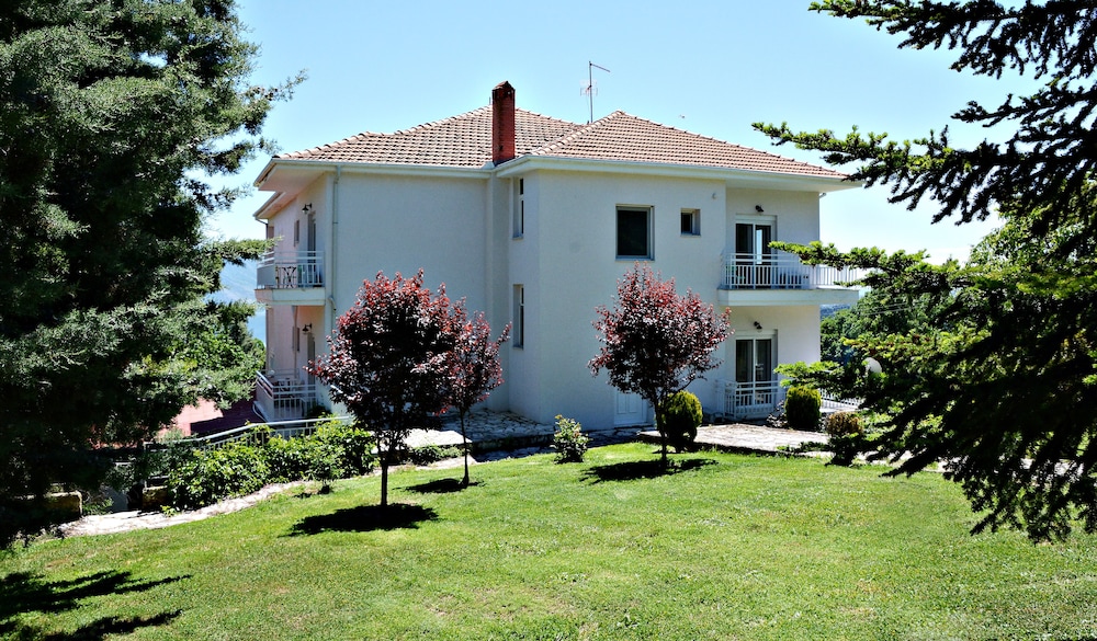 Guesthouse Vissinokipos