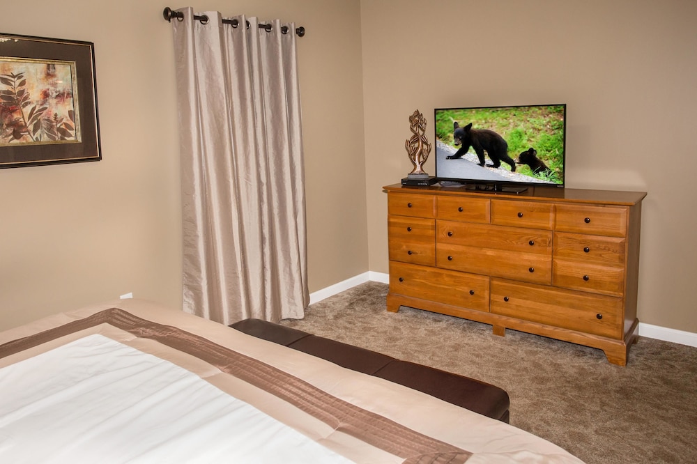 Whispering Pines 544 view 2