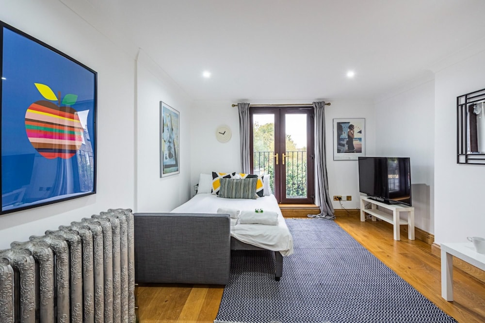 London 2 Bed Apartment With Free Wifi