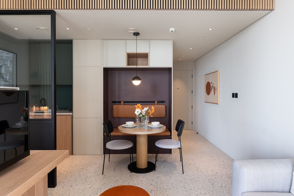 Business Bay Trendy Studio w Pool and Gym
