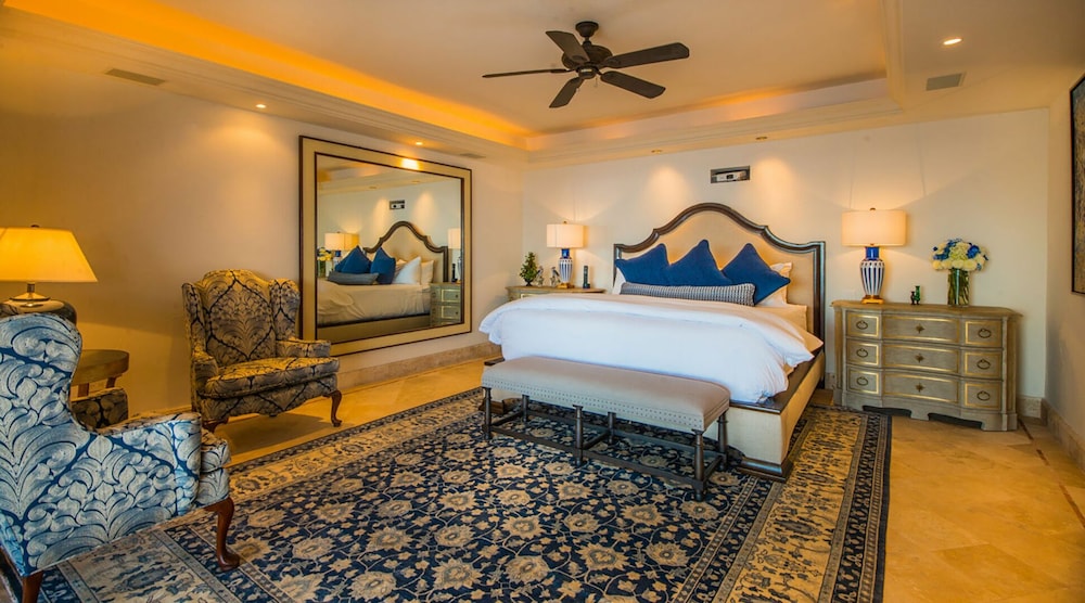 Exclusive Holiday Villa with Private Pool near Beach, Cabo San Lucas Villa 1042