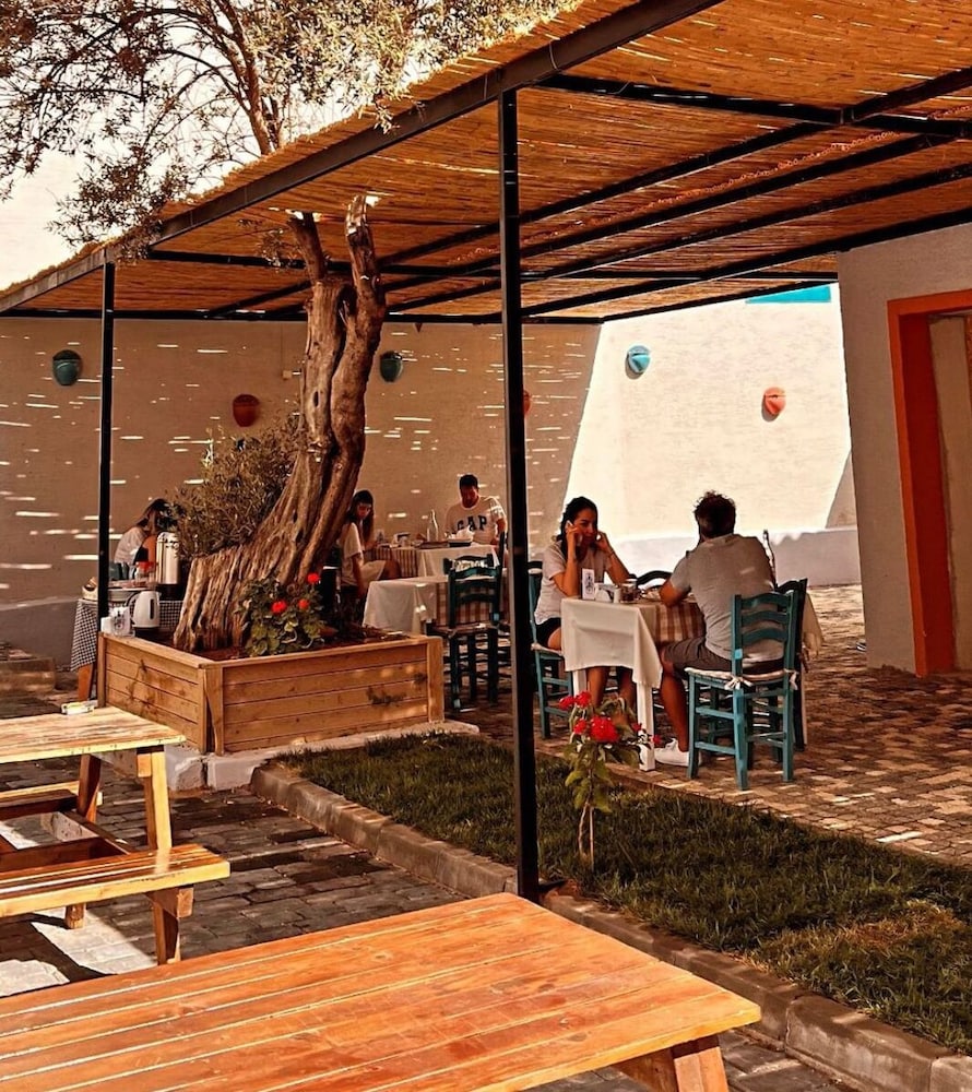 İrinikos Otel - Image 42