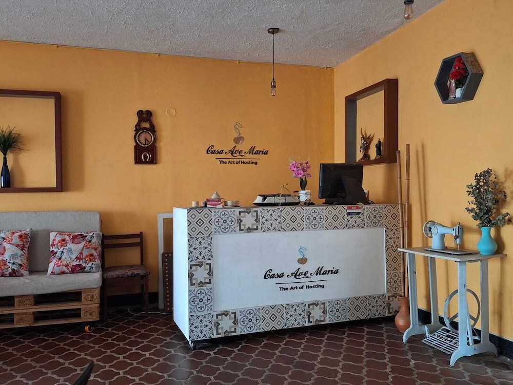 casa hostal ave maria san antonio cali