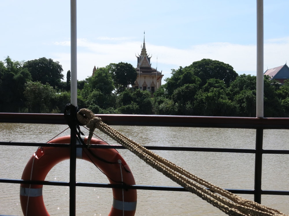 Phocea Cruise Siem Reap to Phnom Penh