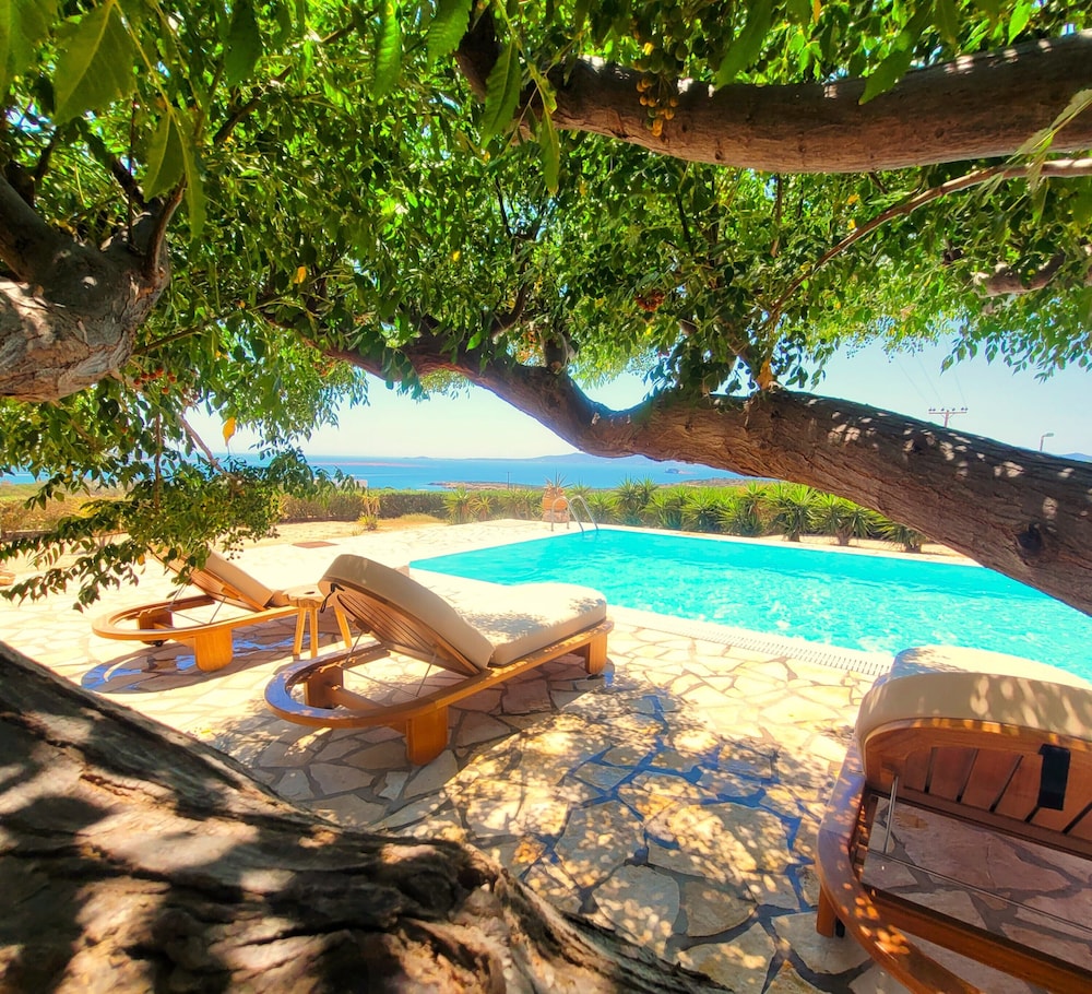 Paros Afrodite Luxury Villas