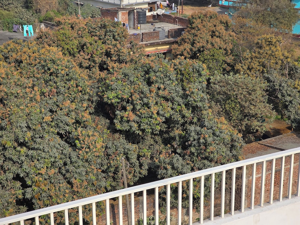 Narayans Residency