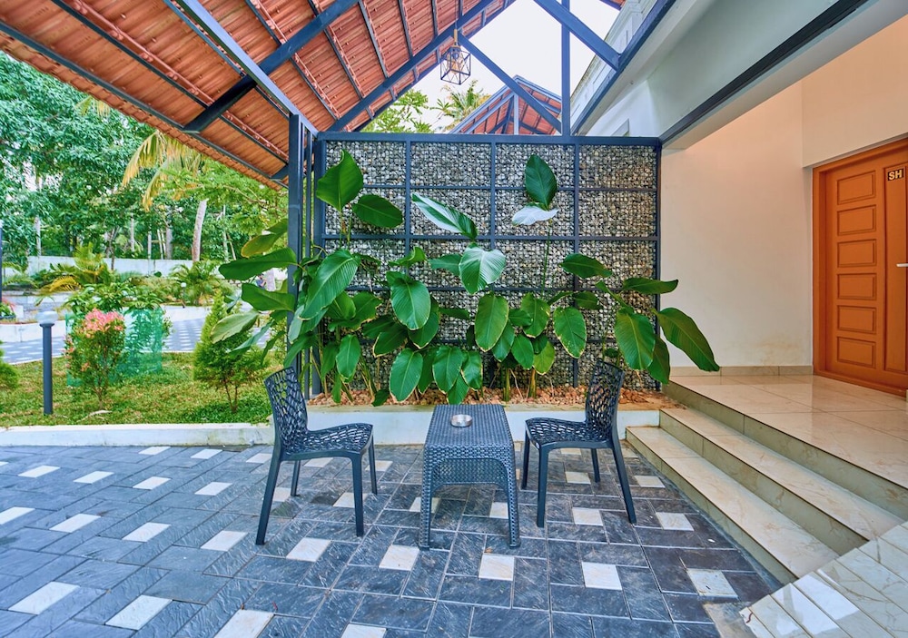 Sarang Resort Varkala by VOYE HOMES