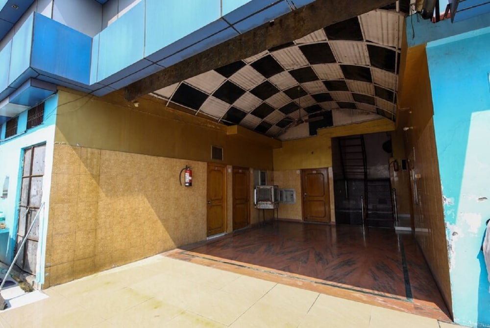 Goroomgo Diamond Meerut view 4