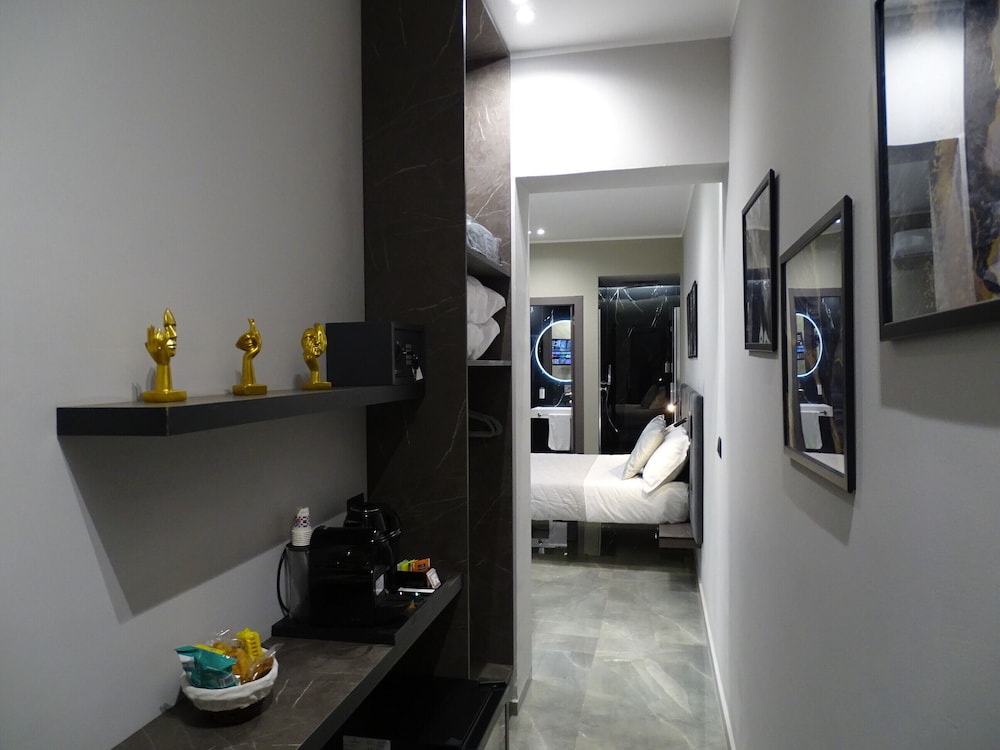 Karma6Rooms