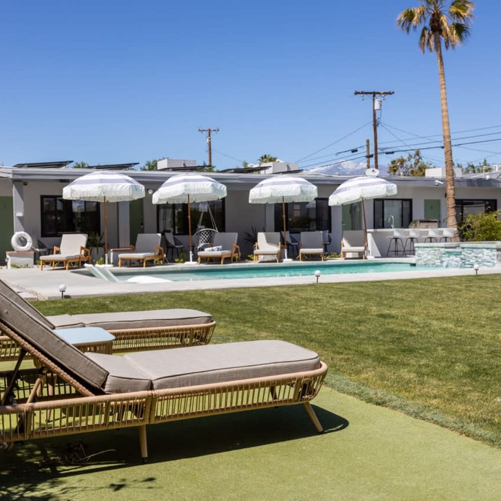 The Yucca Hotel- Entire Boutique Buyout