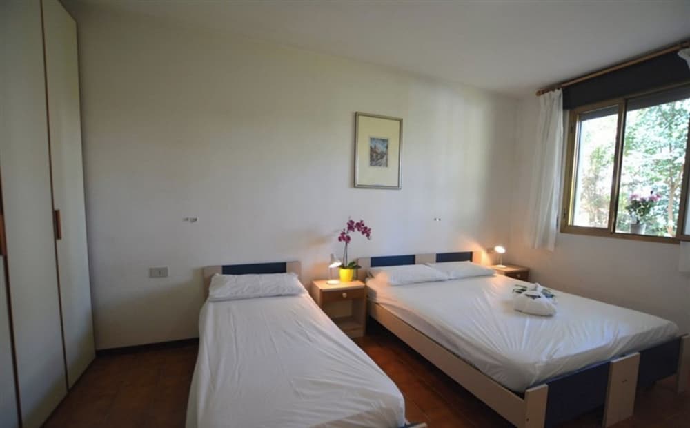 Cozy Apartment With Fenced Garden in Lignano Sabbiadoro
