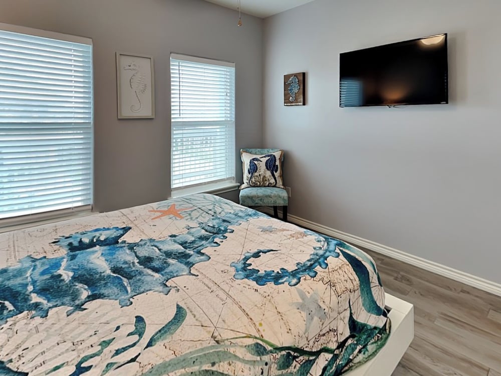 La Sirena by Silver Sands Vacation Rentals