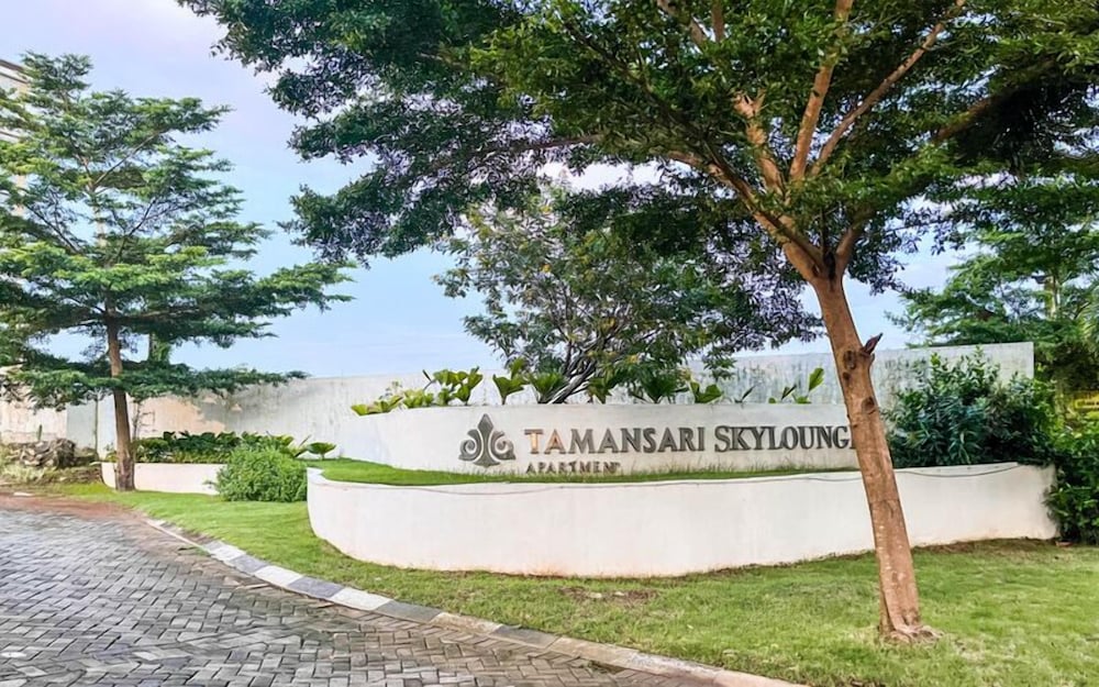 Great Deal Studio Apartment at Tamansari Skylounge Makassar