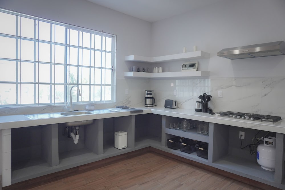 Modern Flat with 2 Bedrooms Near sea