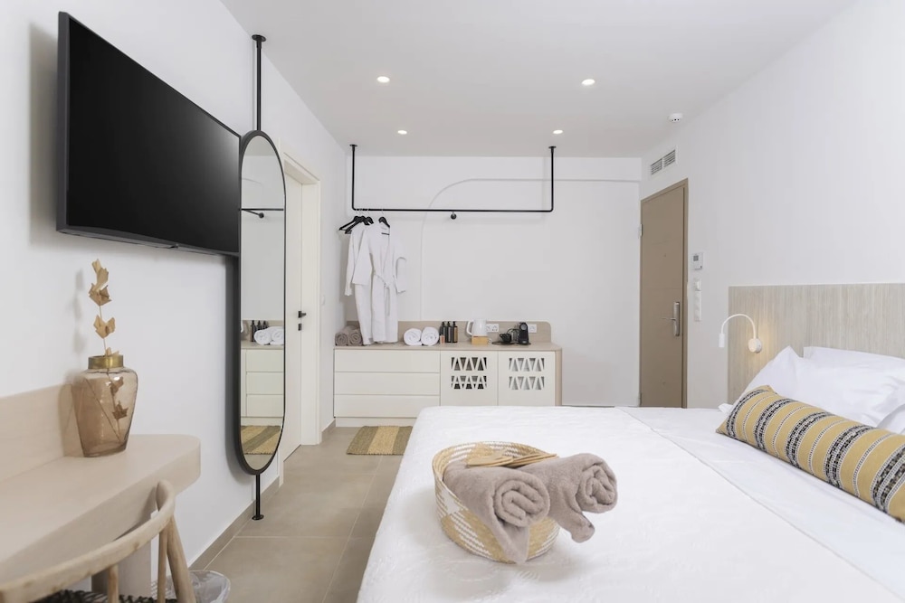 Nusa Suites & Villas