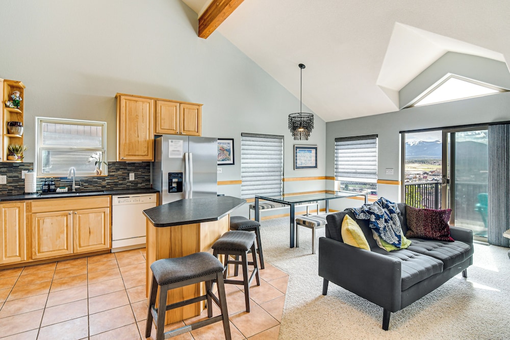 Spacious Fraser Duplex w/ Fireplace & Scenic Views