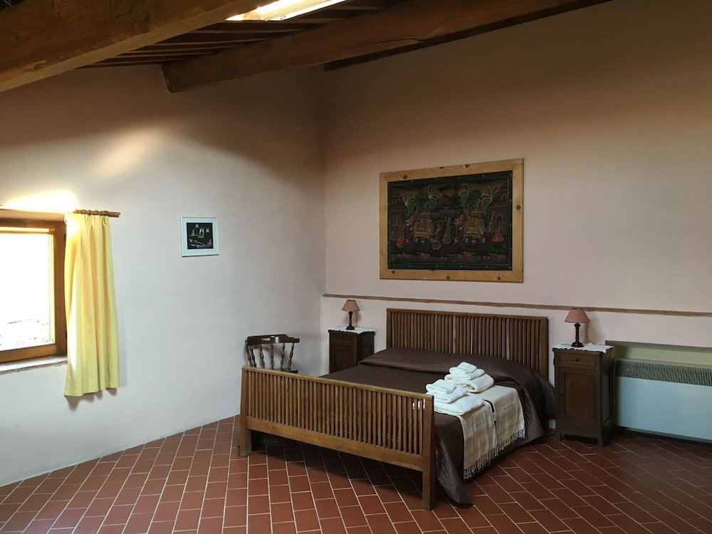 Farmhouse in Pisan Hills With Pool view 4