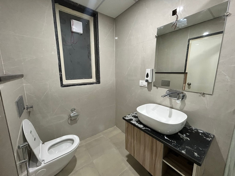 Hotel Ginger Plaza by ASPL