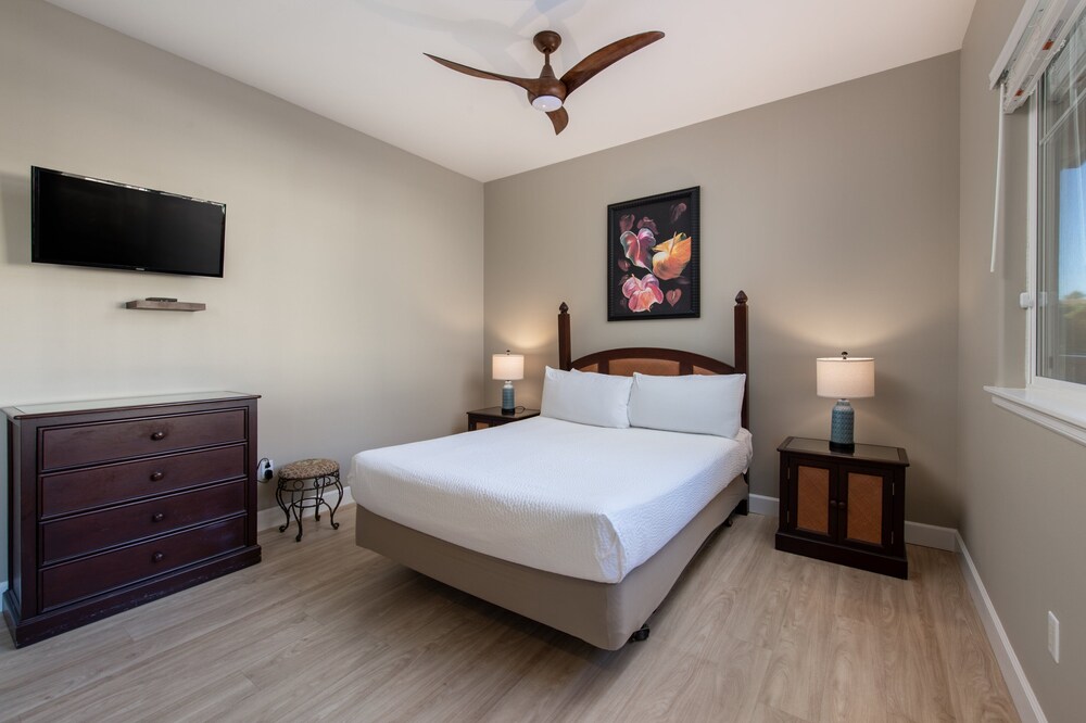Tropical Top-floor Getaway - Fairway Villas G32 w/ Loft & Views