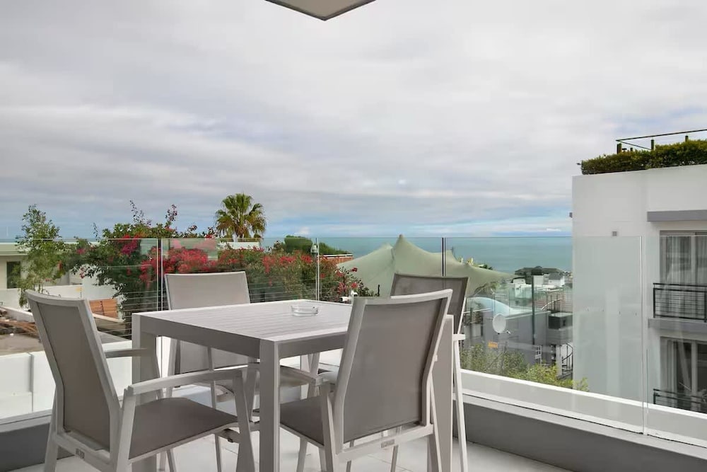 Deluxe Luxury 2 Bedroom Apartment Seapoint