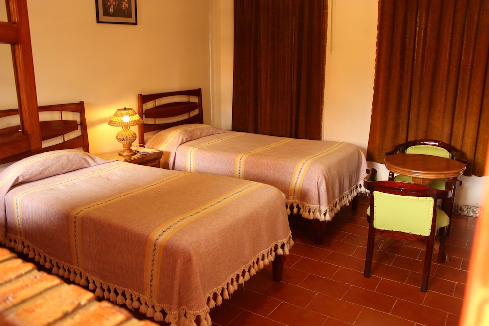 Hotel Posada La Casona de Cortes