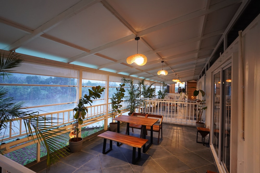 The Boat Club