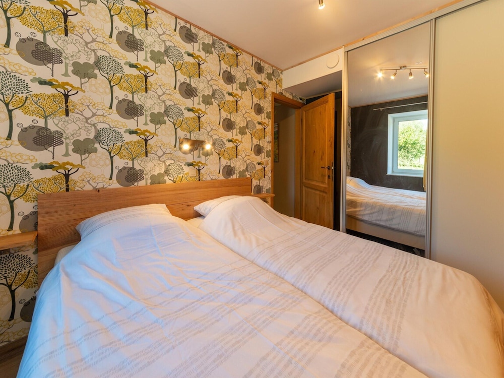 Spacious Getaway Near Spa F1