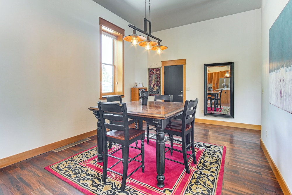 Divine Salida Stay: Walkable Location Near Dtwn!