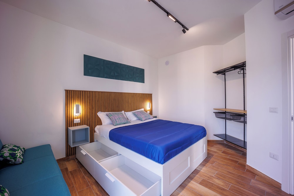 Tony Suites