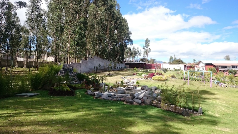 Ficus Lodge