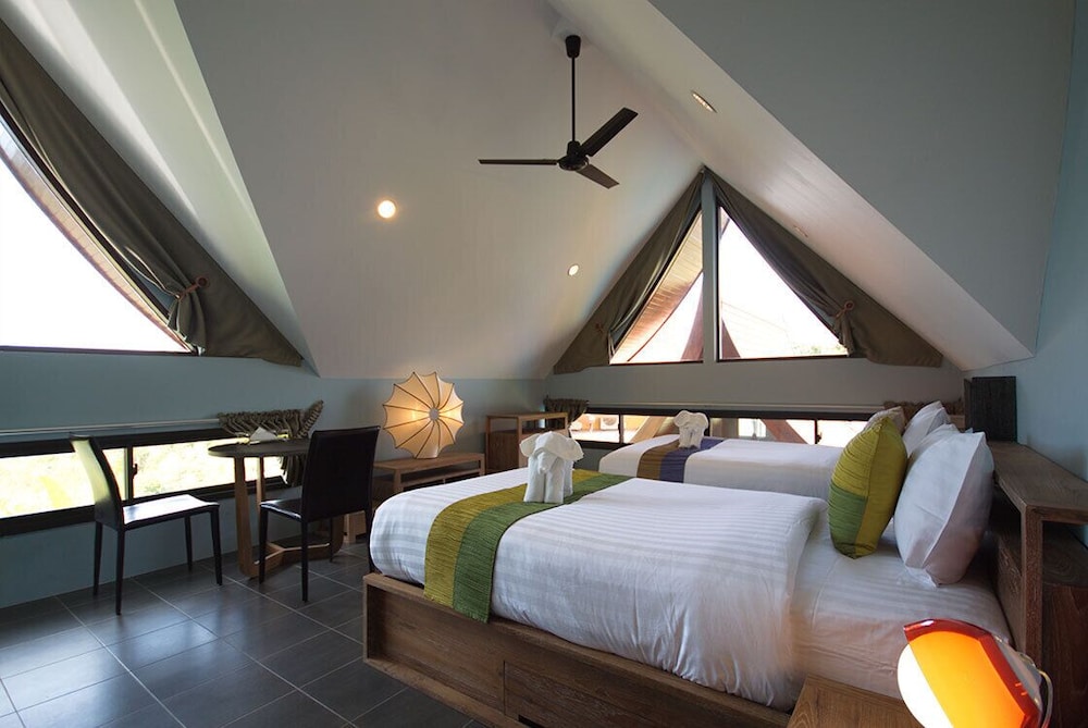 Tha Lane Bay Villa