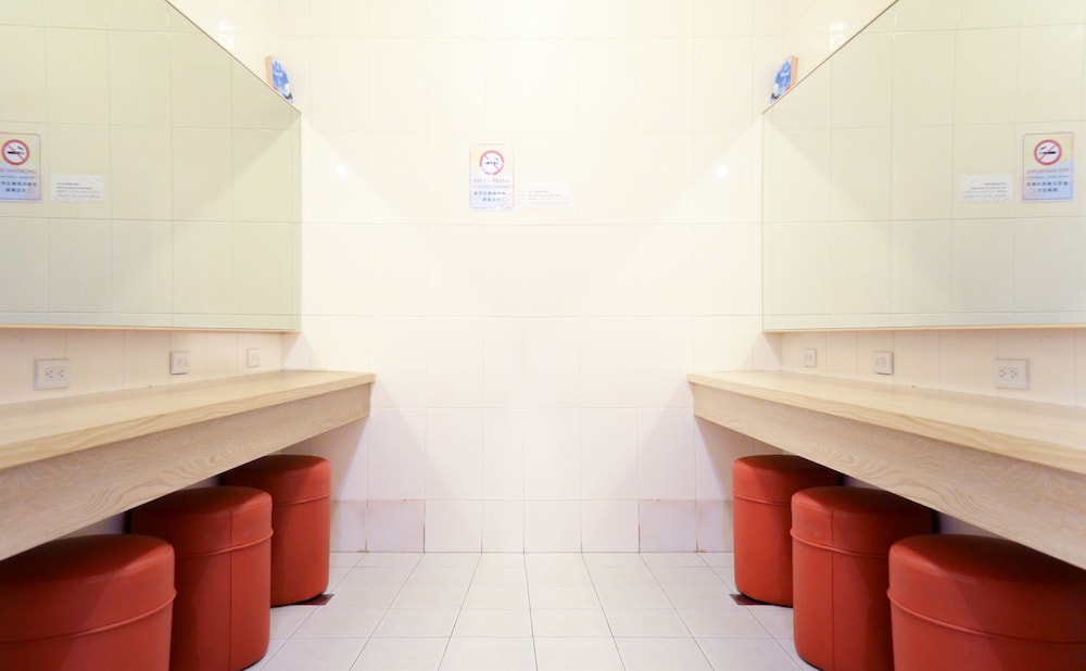 StarBox Hostel