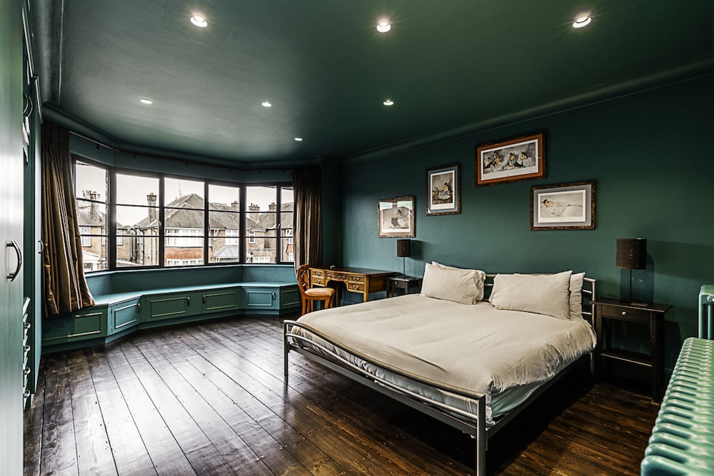 Stunning 5 Bed House in Willesden Green!