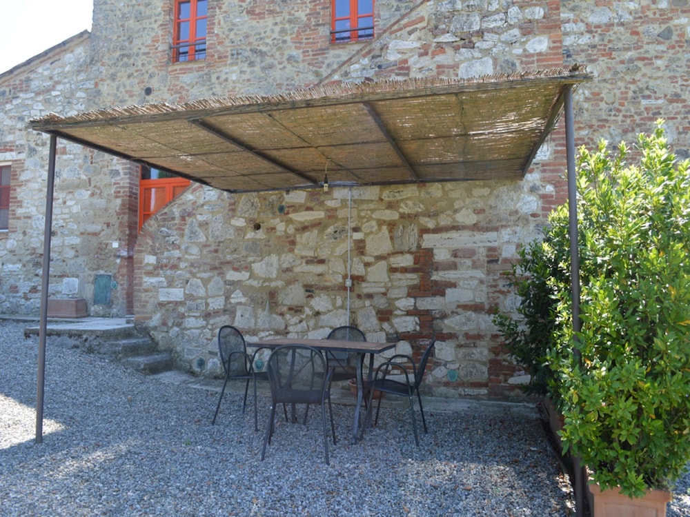 Charming Tuscan Countryside Retreat