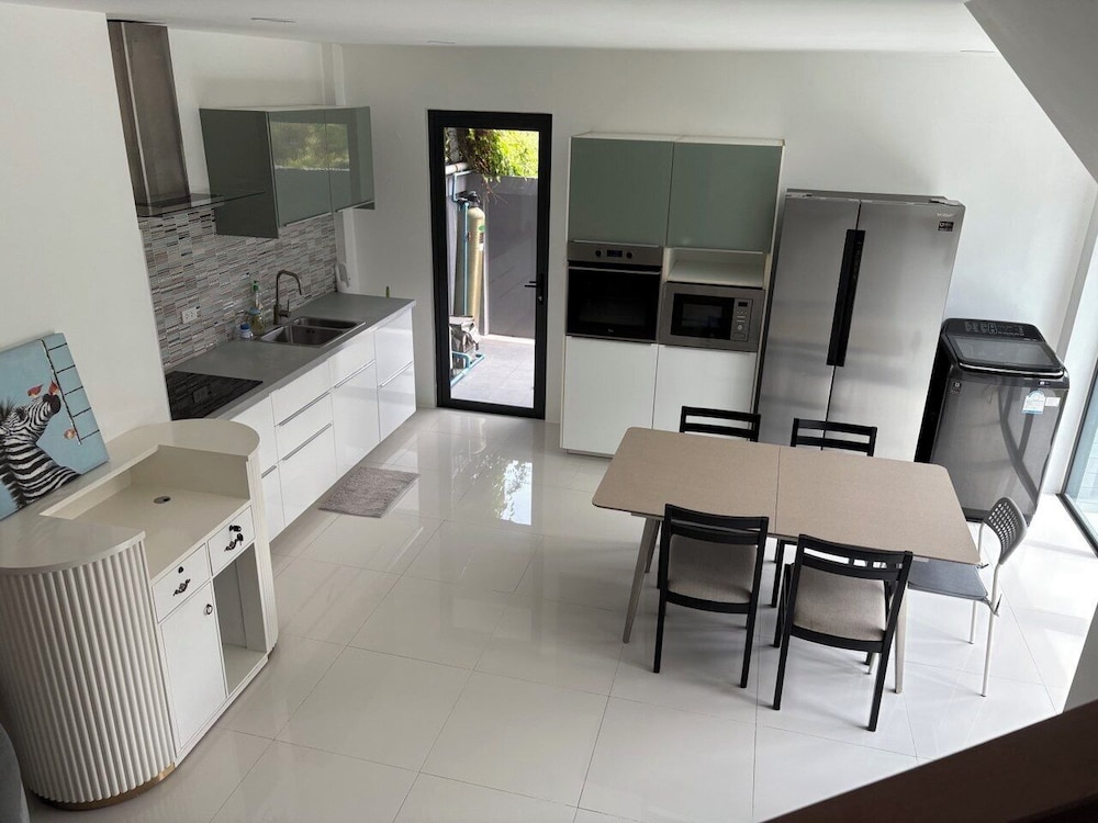 East BangtaoVille Townhouse
