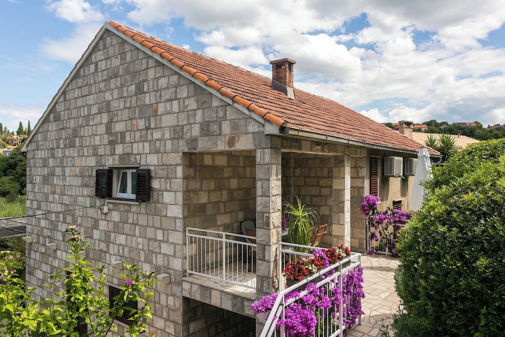 Apartments Maria Kolocep