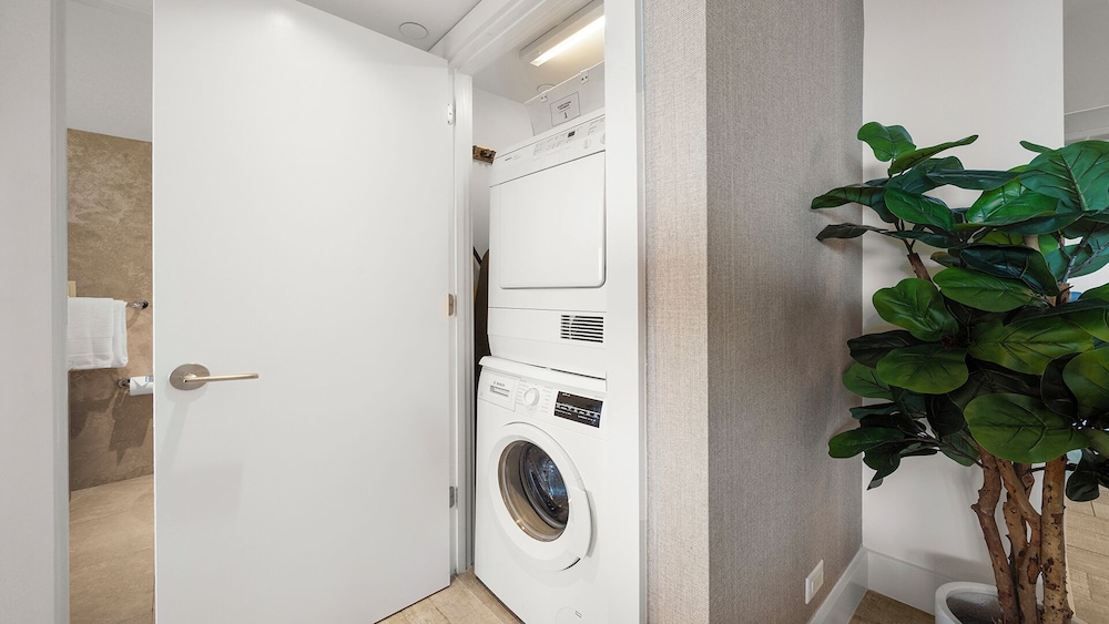 Luxury Vacation Rentals at 1 Hotel & Homes by LRMB