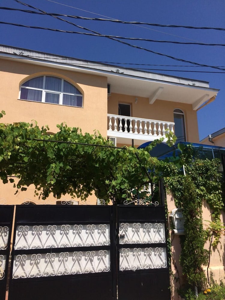 Guest House Daniil