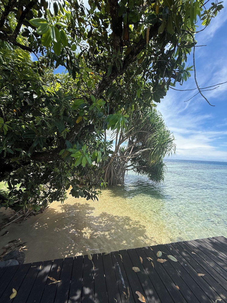 Vahine Ori Lodge
