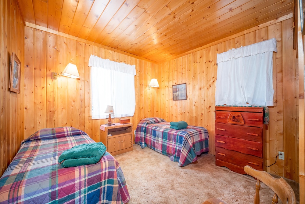 Bear Paw Lodge