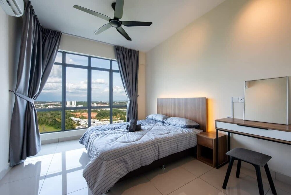 Modern & Cozy 3BR Apt ARC at Austin, Free Parking